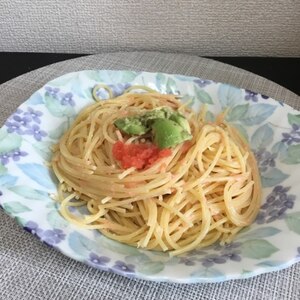 アボカドとたらこの混ぜるだけパスタ